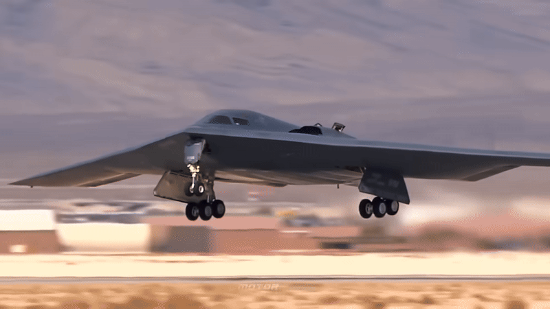 Máy bay ném bom 'Bóng ma' B-2 Mỹ bay 37 giờ liên tục để tập kích Iran