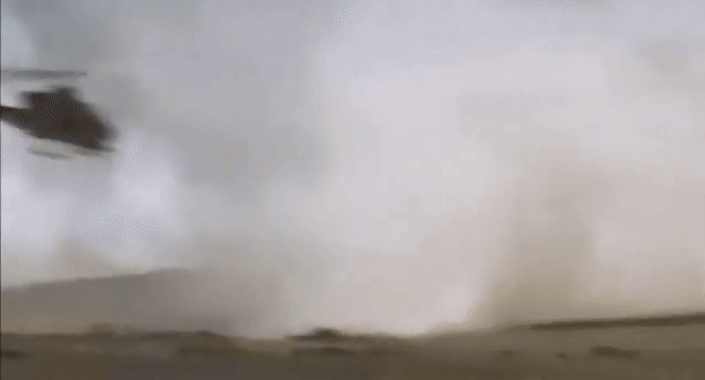 Không quân Israel phá hủy liền lúc 5 trực thăng tấn công AH-1J của Iran