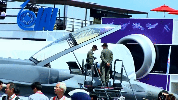 Thương vụ F-16 của Philippines có nguy cơ 'quay đầu' vì hết tiền