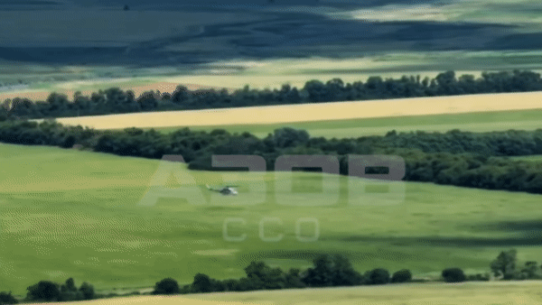 "Xe tăng bay" Mi-35M Nga bị bắn cháy tại chiến trường Ukraine "Xe tăng bay" Mi-35M Nga bị bắn cháy tại chiến trường Ukraine