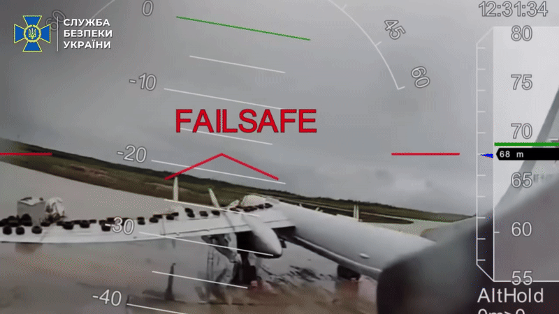 Vì sao Nga phải di tản 'Thiên nga trắng' Tu-160 tới tận vùng Viễn Đông xa xôi?