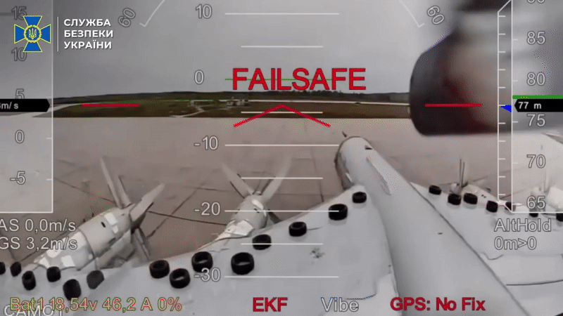 Quyết định hiếm thấy của Nga khi dùng 'thiên nga trắng' Tu-160 tập kích Ukraine