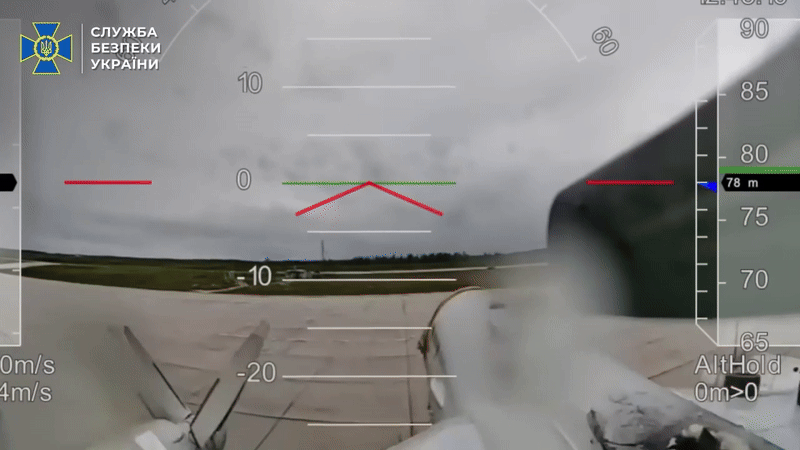 Vì sao Nga phải di tản 'Thiên nga trắng' Tu-160 tới tận vùng Viễn Đông xa xôi?