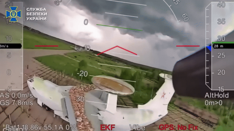 Drone Ukraine tiếp cận máy bay chỉ huy cảnh báo A-50 Drone Ukraine tiếp cận máy bay chỉ huy cảnh báo A-50