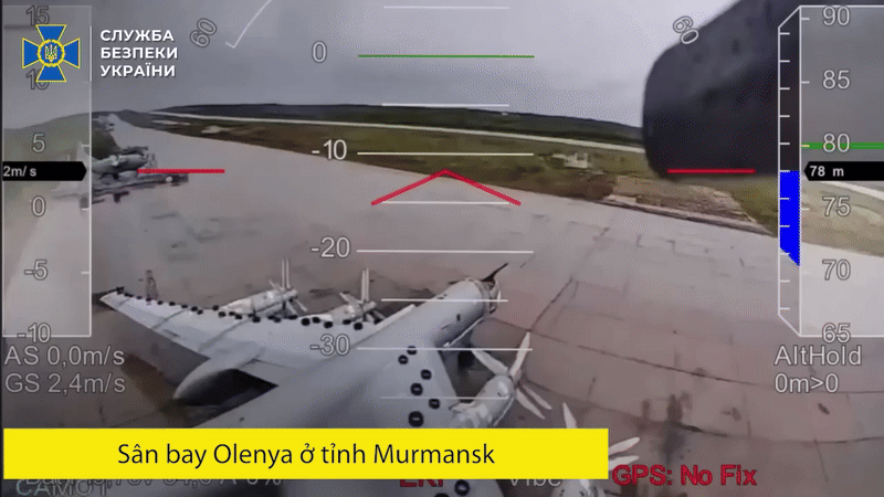 Quyết định hiếm thấy của Nga khi dùng 'thiên nga trắng' Tu-160 tập kích Ukraine