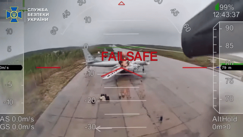 Vì sao Nga phải di tản 'Thiên nga trắng' Tu-160 tới tận vùng Viễn Đông xa xôi?