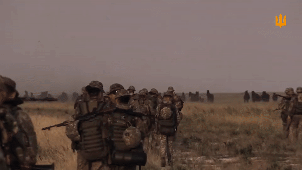 Ukraine tuyên bố phản công Nga trên toàn chiến tuyến