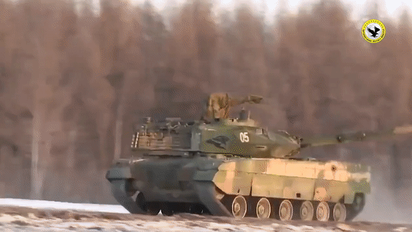 Pakistan mua 679 xe tăng VT4 của Trung Quốc