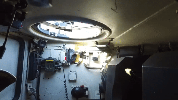 Khi xe tăng Leopard 2A4 Đức được lắp giáp phản ứng nổ Kontakt-1 Liên Xô