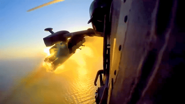 Trực thăng đối hạm Ka-52K Katran cực nguy hiểm của hải quân Nga