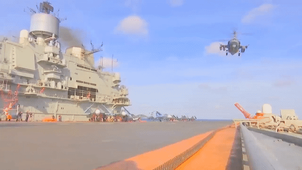 Trực thăng đối hạm Ka-52K Katran cực nguy hiểm của hải quân Nga