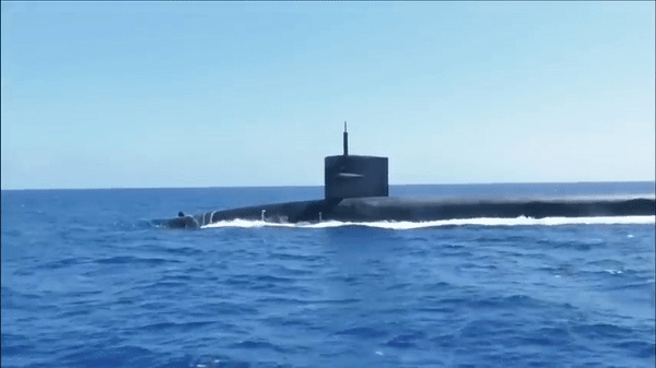 Quá tốn thời gian và tiền bạc để sửa tàu ngầm hạt nhân 'sói biển' của Mỹ