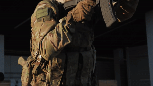 Nga đẩy mạnh sản xuất súng trường tấn công hiện đại AK-12