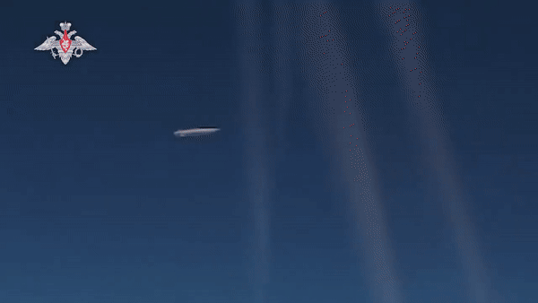 Nga lần đầu phóng liền 3 tên lửa siêu vượt âm Kh-47M2 Kinzhal vào một mục tiêu ở Ukraine