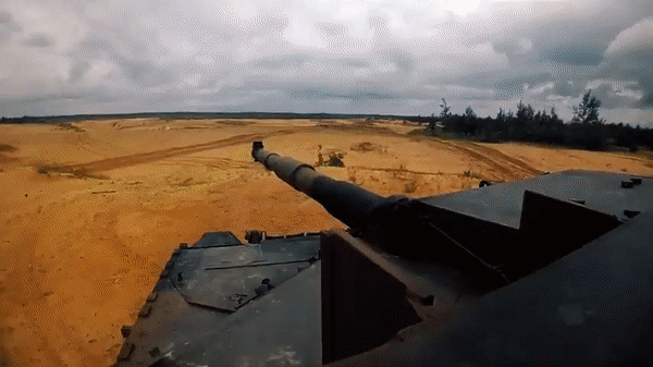 Xe tăng C1 Ariete - 'hổ thép chiến trường' đến từ Ý