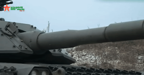 Xe tăng C1 Ariete - 'hổ thép chiến trường' đến từ Ý