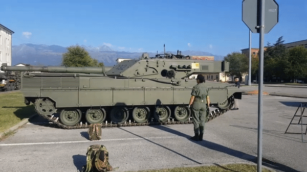 Xe tăng C1 Ariete - 'hổ thép chiến trường' đến từ Ý