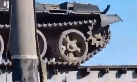 Gọi tái ngũ xe tăng T-62M cổ lỗ, Nga vô tình để lộ bí mật gì tại chiến trường Ukraine?