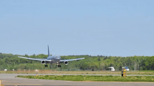 Mỹ buộc phải kiểm tra hàng loạt máy bay tiếp dầu hiện đại KC-46A do lỗi không ngờ