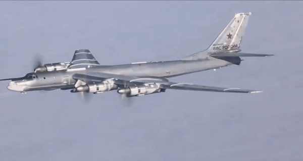 'Hung thần' Kh-101 tập kích kho tên lửa hành trình Storm Shadow