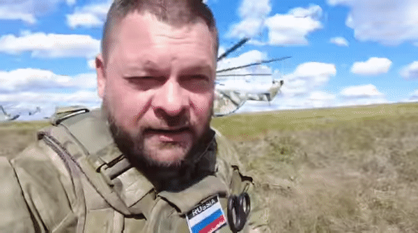 Trực thăng lớn nhất thế giới Mi-26 Nga lập cầu hàng không giải nguy cho Kharkiv?