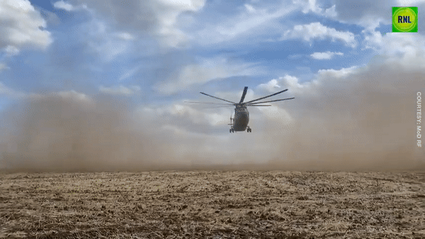 Trực thăng lớn nhất thế giới Mi-26 Nga lập cầu hàng không giải nguy cho Kharkiv?