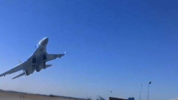 Tiêm kích Su-27 Nga đang trở thành 'nỗi ám ảnh' cho phương Tây