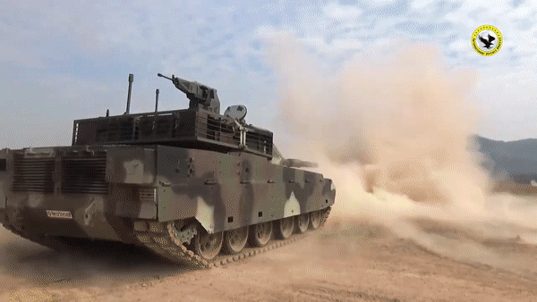 Pakistan mua 679 xe tăng VT4 của Trung Quốc