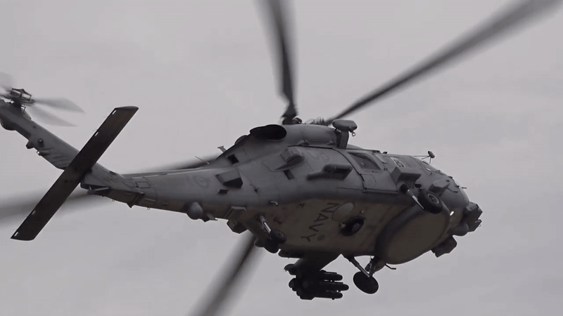 Trực thăng săn ngầm MH-60R Mỹ lần đầu bắn hạ UAV trên biển Đỏ