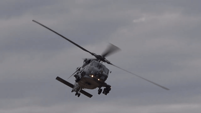Trực thăng săn ngầm MH-60R Mỹ lần đầu bắn hạ UAV trên biển Đỏ