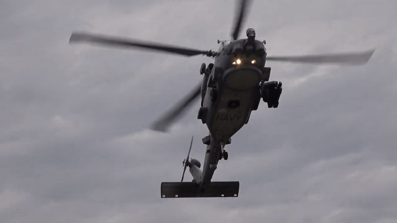 Trực thăng săn ngầm MH-60R Mỹ lần đầu bắn hạ UAV trên biển Đỏ