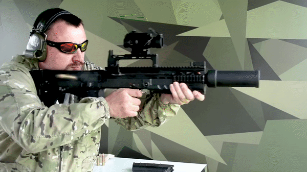 Súng trường ShAK-12 bắn xuyên tường của đặc nhiệm Nga tham chiến tại Ukraine