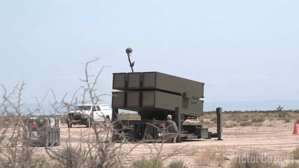 Tên lửa phòng không NASAMS 'đặc biệt' Ukraine dùng để đánh lừa đối phương