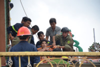 Nghẹt thở nhiều giờ giải cứu thanh niên nghi 