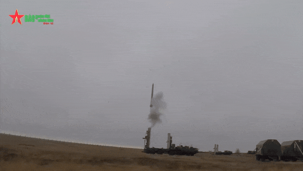 aaa-9.gif