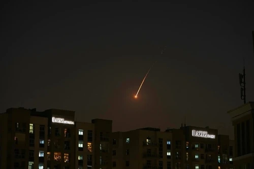 UAE tuyên bố đánh chặn phần lớn tên lửa và máy bay không người lái phóng từ Iran