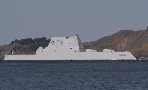 Cháy tàu khu trục tàng hình USS Zumwalt của Hải quân Mỹ 