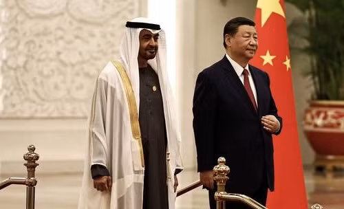 Vị thế thống trị của đồng USD trong giao dịch dầu mỏ bị lung lay dữ dội