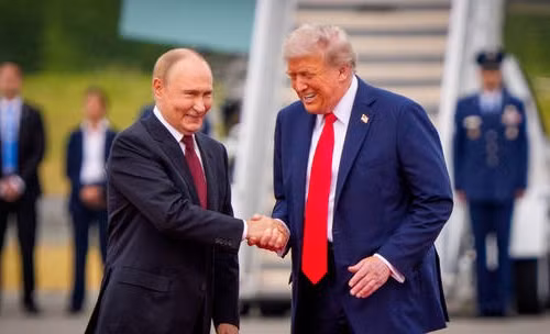 Tổng thống Nga Vladimir Putin điện đàm với người đồng cấp Mỹ Donald Trump