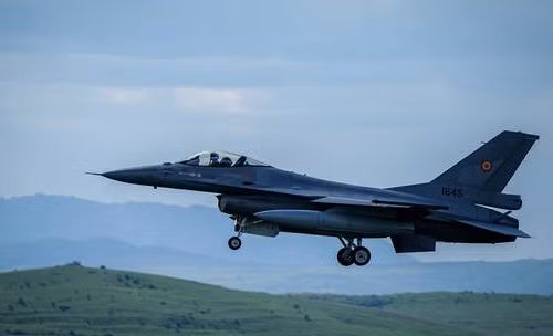 Chiến đấu cơ F-16 Romania bắn hạ drone xâm nhập không phận