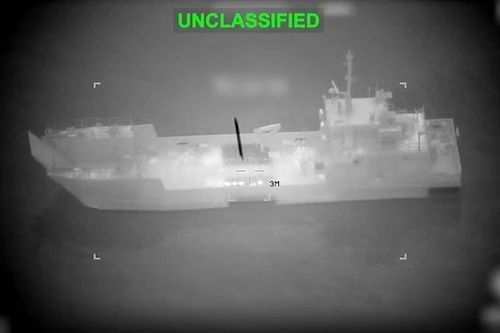 Mỹ tuyên bố phá hủy 16 tàu rải thủy lôi của Iran gần Eo biển Hormuz