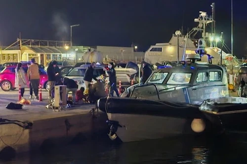 Xuồng cao tốc va chạm với tàu tuần tra Hy Lạp, ít nhất 14 người chết