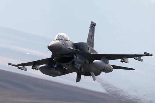 Tiêm kích F-16 Thổ Nhĩ Kỳ bắn hạ máy bay không người lái ‘mất kiểm soát’ ở Biển Đen