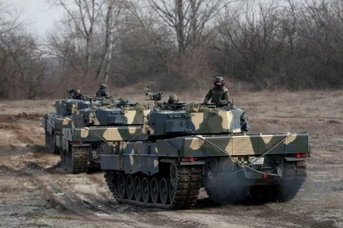 Chi tiêu quốc phòng toàn cầu đạt mức kỷ lục 2,63 nghìn tỷ USD