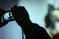 Bộ Công an đề xuất phạt tới 20 triệu đồng khi chia sẻ hình ảnh, tin nhắn đồi trụy, khiêu dâm