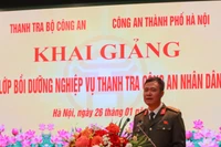 Khai giảng lớp Bồi dưỡng nghiệp vụ thanh tra Công an nhân dân tại Công an Thành phố Hà Nội
