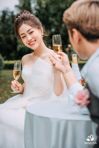 Lộ ảnh cưới đẹp như mơ của Á hậu Phương Nga và diễn viên Bình An