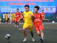 [ẢNH] So tài quyết liệt trong ngày khai mạc Giải bóng đá học sinh THPT Hà Nội 2019