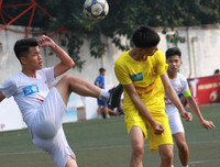 [ẢNH] Bất ngờ đổi thủ môn, THPT Hà Thành thắng luân lưu ấn tượng