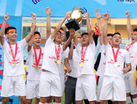 [ẢNH] Á quân Nguyễn Thị Minh Khai đã truất ngôi đương kim vô địch Trần Quốc Tuấn như thế nào?